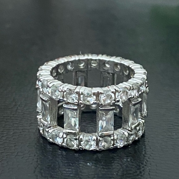 925 RSE Silver Cubic Zirconia Eternity Ring Size 7 11.1g - Picture 5 of 16